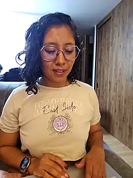 Snapshot of Camila_Lopez1 chatting on 03.27.26 Camila Lopez1 online show from 03.27.26