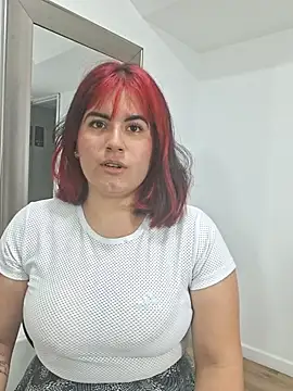 Katey Curvy01  online show from 03.18.26