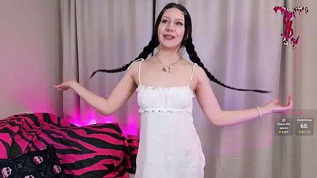 xdigitalxhoe online show from 05.04.26