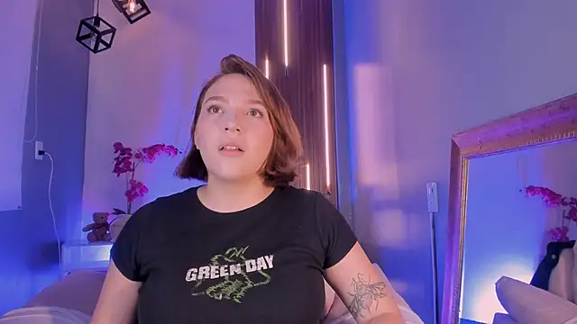 Snapshot of SimonaStar chatting on 03.05.26 SimonaStar online show from 03.05.26