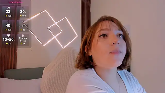 Snapshot of SimonaStar chatting on 03.25.26 SimonaStar online show from 03.25.26