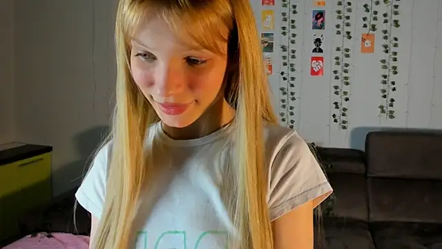 Kiracute18 online show from 03.12.26