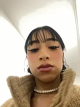 alahia pink online show from 03.12.26