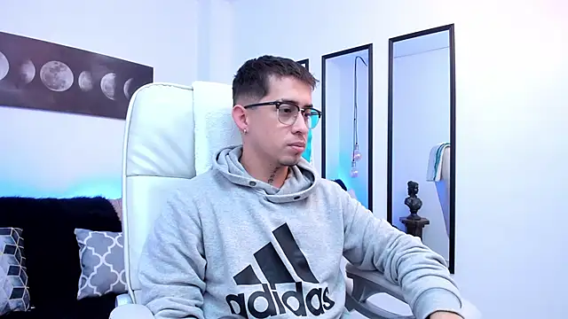 Snapshot of Tommas_Jhonson chatting on 03.07.26 Tommas Jhonson online show from 03.07.26