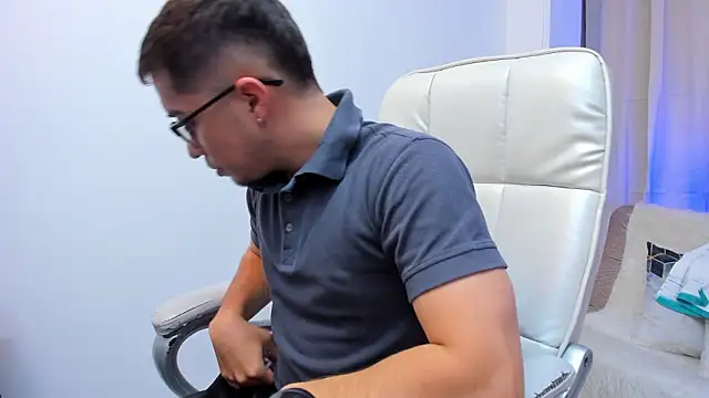 Snapshot of Tommas_Jhonson chatting on 03.14.26 Tommas Jhonson online show from 03.14.26