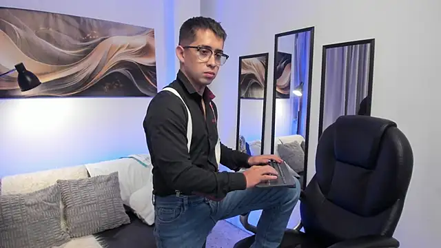 Snapshot of Tommas_Jhonson chatting on 03.27.26 Tommas Jhonson online show from 03.27.26