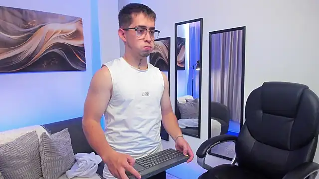 Snapshot of Tommas_Jhonson chatting on 03.31.26 Tommas Jhonson online show from 03.31.26