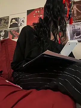 LadyKitsune online show from 03.04.26