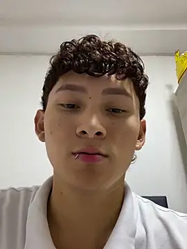 Snapshot of Andy_sunn chatting on 02.08.26 Andy sunn online show from 02.08.26