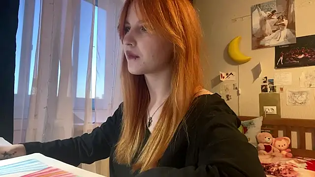 Snapshot of DynaLoom chatting on 02.12.26 DynaLoom online show from 02.12.26