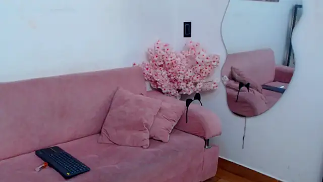 Kitty f00x online show from 04.30.26