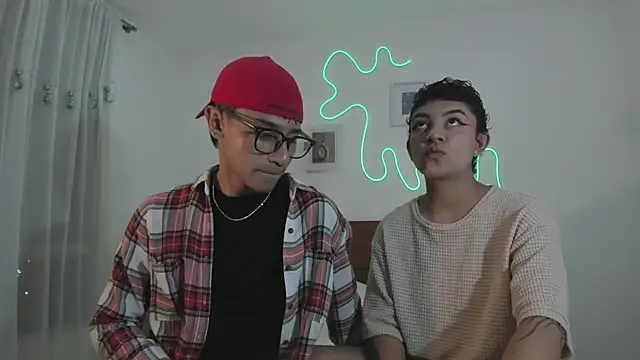 Snapshot of hardcoreheat_ind chatting on 02.28.26 hardcoreheat ind online show from 02.28.26