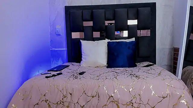 Snapshot of Natachalatina chatting on 02.10.26 Natachalatina online show from 02.10.26