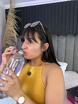 Nanda vixen  online show from 02.13.26