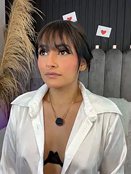 Nanda vixen  online show from 02.15.26