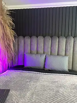 Nanda vixen  online show from 05.05.26
