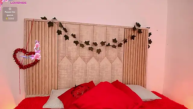 Snapshot of Ariana_Castillo__ chatting on 03.16.26 Ariana Castillo online show from 03.16.26