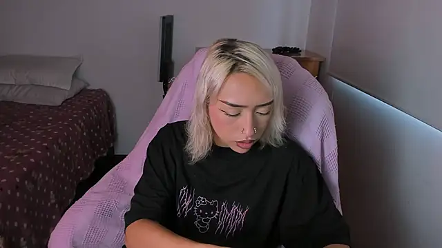 Snapshot of _AbbyIce chatting on 02.08.26 AbbyIce online show from 02.08.26