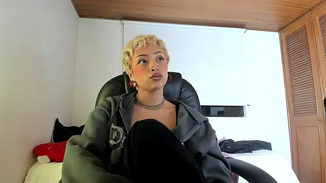  AbbyIce online show from 05.19.26