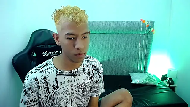 Snapshot of Taylerr_19 chatting on 02.09.26 Taylerr 19 online show from 02.09.26