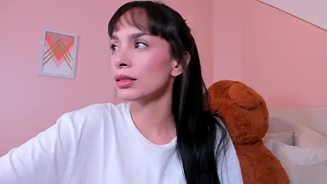 Snapshot of violeta_rodriguezz chatting on 04.27.26 violeta rodriguezz online show from 04.27.26