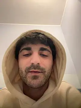 Snapshot of elia2711 chatting on 02.13.26 elia2711 online show from 02.13.26