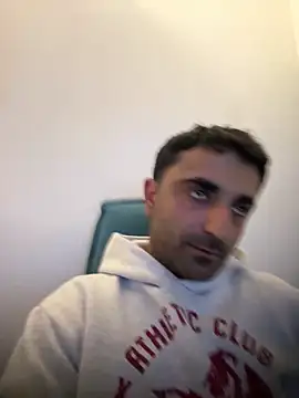 Snapshot of elia2711 chatting on 03.27.26 elia2711 online show from 03.27.26