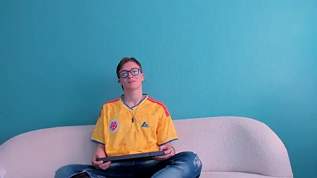 close friends online show from 06.23.26