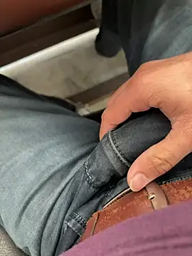 Snapshot of Ronny69y chatting on 02.08.26 Ronny69y online show from 02.08.26