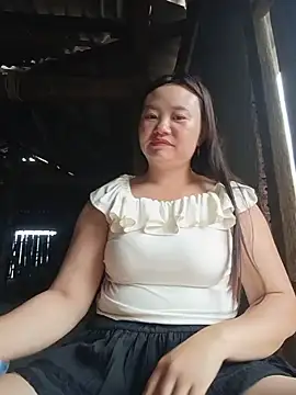 Snapshot of lisn-cute chatting on 06.29.26 lisn-cute online show from 06.29.26