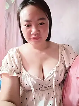 Snapshot of lisn-cute chatting on 07.04.26 lisn-cute online show from 07.04.26