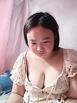Snapshot of lisn-cute chatting on 07.06.26 lisn-cute online show from 07.06.26