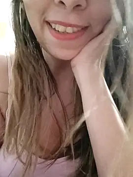 Snapshot of miel02 chatting on 03.15.26 miel02 online show from 03.15.26