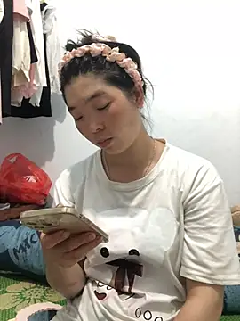 Snapshot of cuty_lusy chatting on 05.23.26 cuty lusy online show from 05.23.26