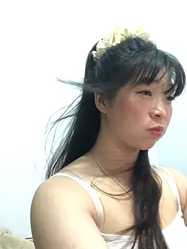 Snapshot of cuty_lusy chatting on 05.28.26 cuty lusy online show from 05.28.26