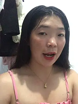Snapshot of cuty_lusy chatting on 06.12.26 cuty lusy online show from 06.12.26