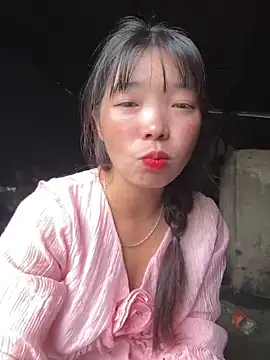 Snapshot of cuty_lusy chatting on 06.22.26 cuty lusy online show from 06.22.26