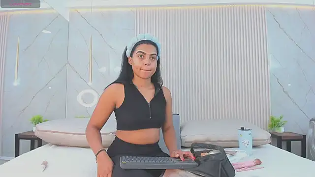 eva lain online show from 04.22.26