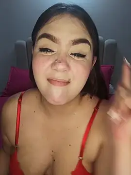 Snapshot of its_lauu_ chatting on 03.06.26 its lauu online show from 03.06.26