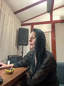 Snapshot of MiriamDelyn chatting on 04.09.26 MiriamDelyn online show from 04.09.26