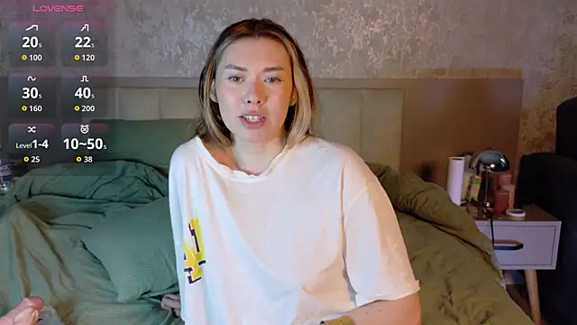 gwenonl1ne online show from 06.11.26