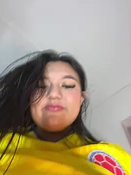 luna bradley  online show from 06.12.26