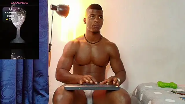 Snapshot of Lebron_black_ chatting on 06.14.26 Lebron black online show from 06.14.26