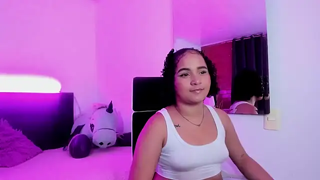 Snapshot of _zara_rosse chatting on 02.22.26 zara rosse online show from 02.22.26