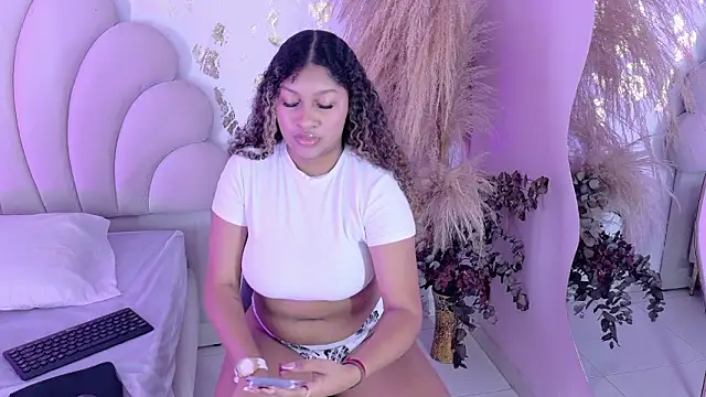 Snapshot of sabrina_lafaux_cr chatting on 03.11.26 sabrina lafaux cr online show from 03.11.26