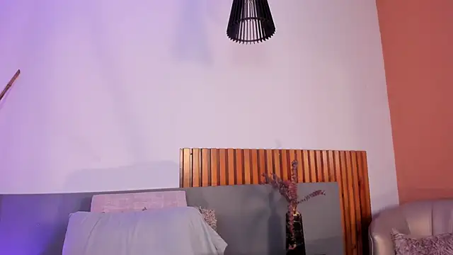AndraCyruss online show from 06.11.26