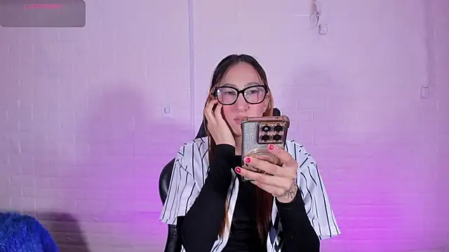 Sara Love 1 online show from 03.25.26