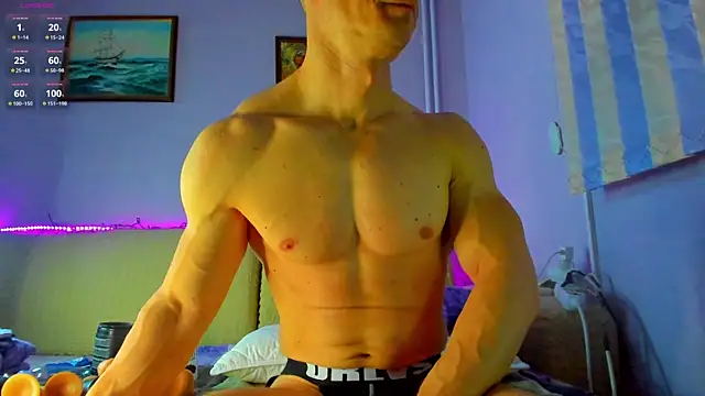 Snapshot of Shestifold_ chatting on 02.14.25 Shestifold online show from 02.14.25