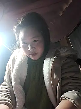 Snapshot of Yiyoongg chatting on 03.07.26 Yiyoongg online show from 03.07.26