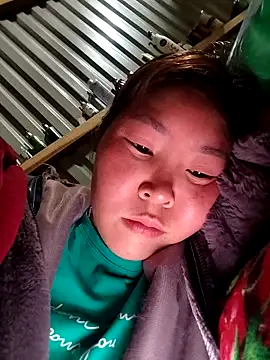 Snapshot of Yiyoongg chatting on 03.20.26 Yiyoongg online show from 03.20.26